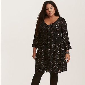 Torrid chiffon planet shirt dress size 3